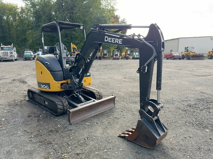 2020-deere-30g-image-7