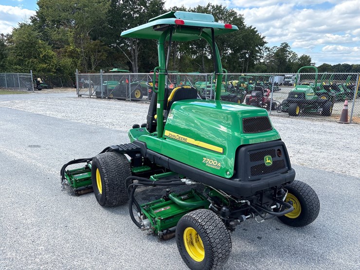 2015-john-deere-7700a-image-4