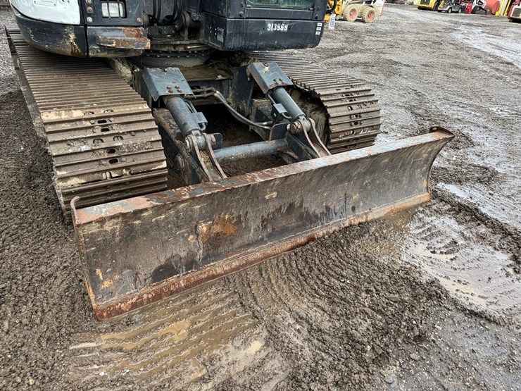2019-bobcat-e145-image-14