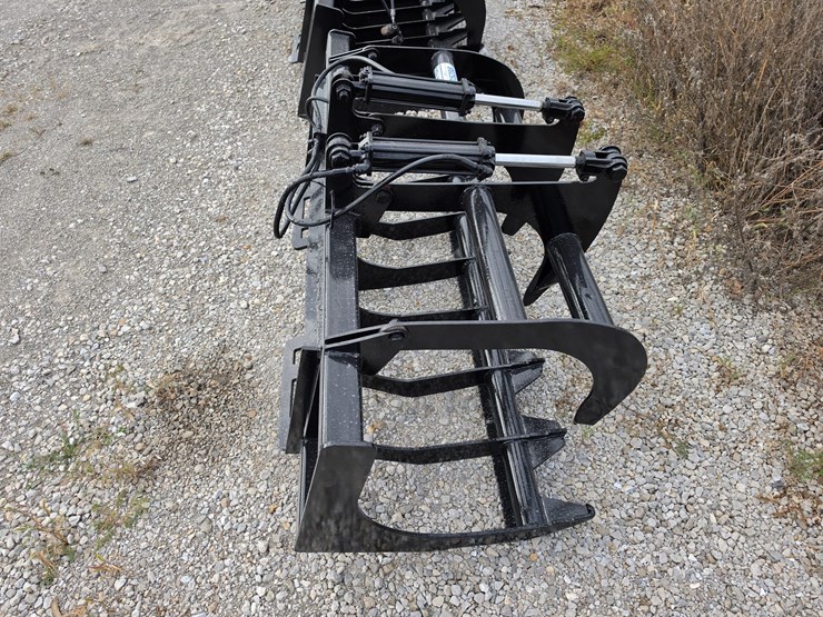 #25298-•-skid-steer-grapple-attachment-image-4