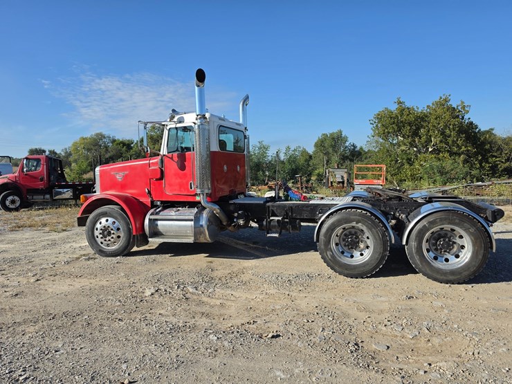2006-peterbilt-378-image-8