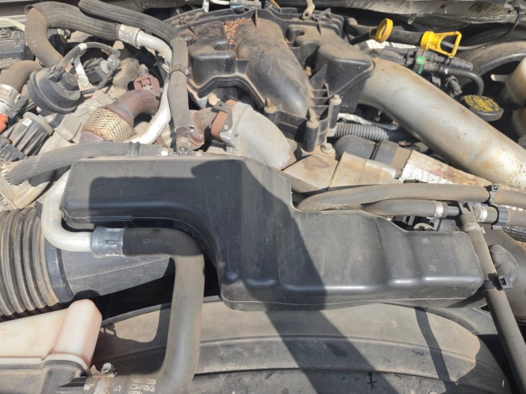 2013-ford-f250-lariat-image-35