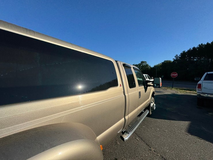 2012-ford-f350-image-25