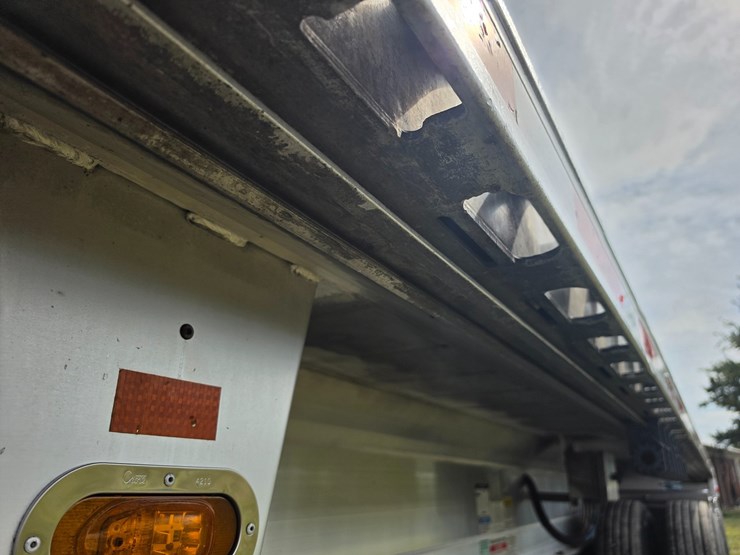 2023-fontaine-flat-bed-trailer-image-56