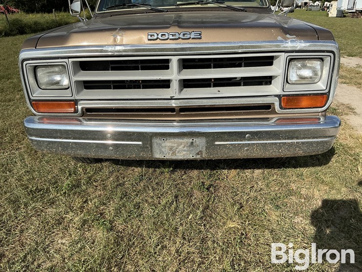 1989-dodge-ram-350-image-11