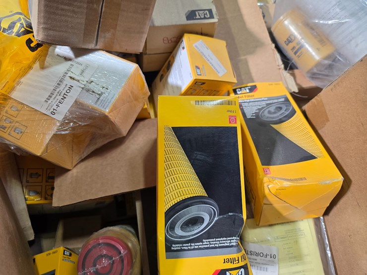 #25313-•-miscellaneous-pallet-of-filters-image-6