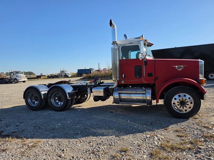 2006-peterbilt-378-image-21