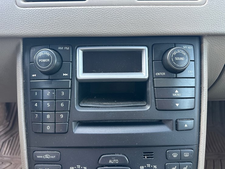 2004-volvo-xc90-image-45