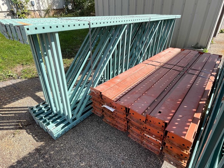 #4023-•-teardrop-pallet-racking-(shed)-image-1