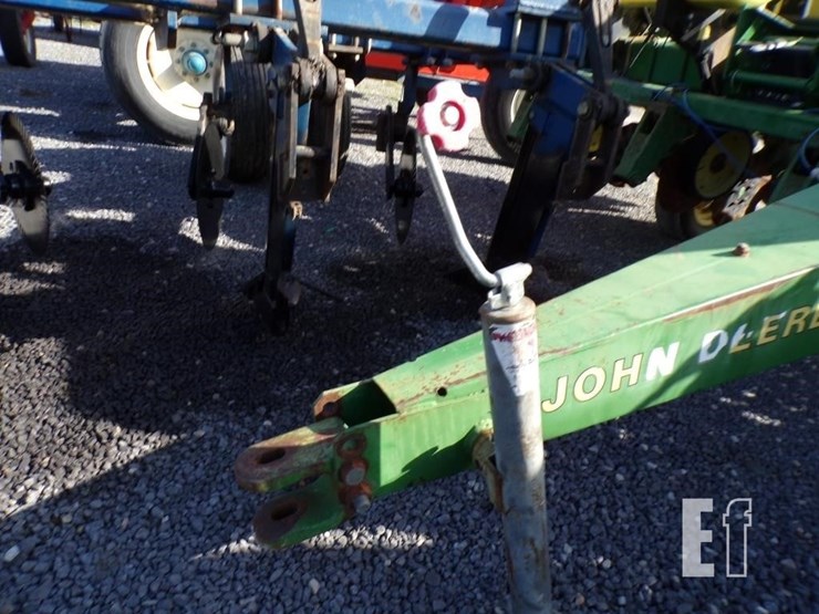 john-deere-7200-image-6