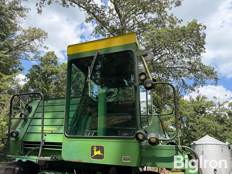 1977-john-deere-6600-image-11