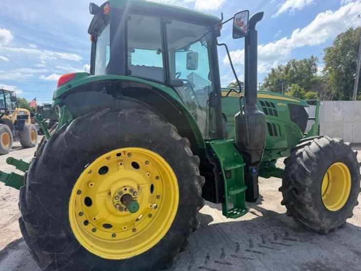 2019-john-deere-6155m-image-5