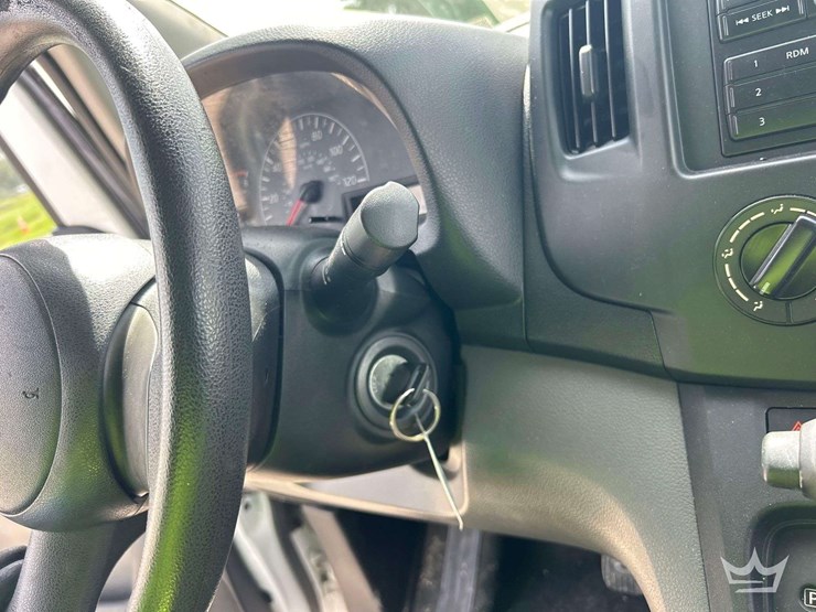 2014-nissan-nv200-image-17