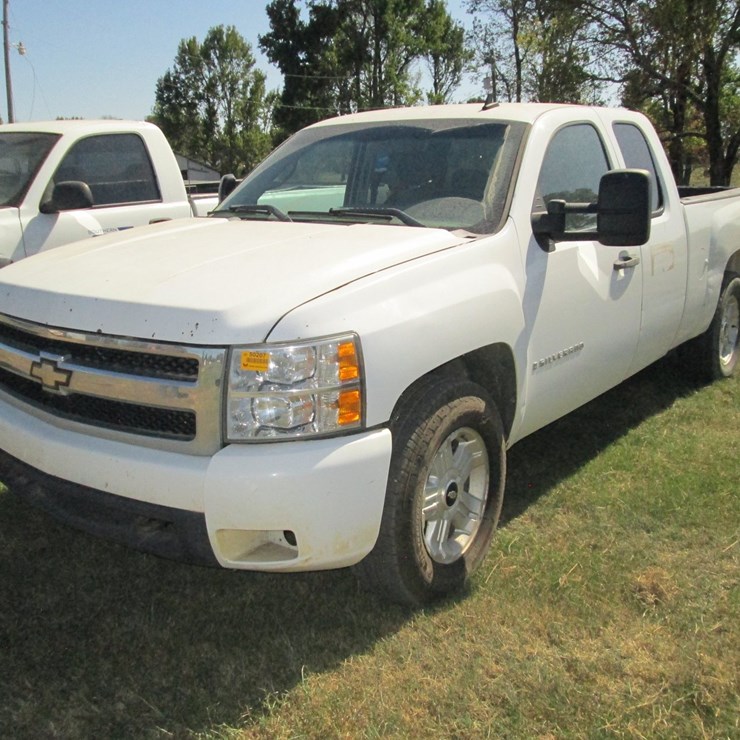 #50207 • 2009 Chevrolet Silverado 4x4 Ext Cab Pickup 1GCEK19C69Z203499 INV#50207