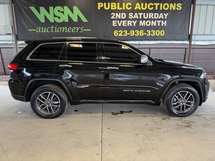 2019-jeep-cherokee-image-1