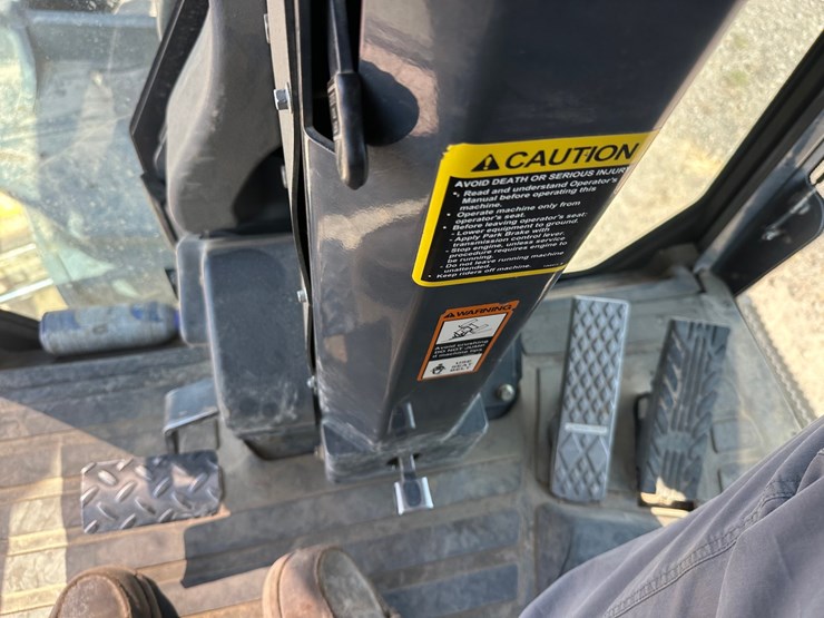 2013-deere-872gp-image-60