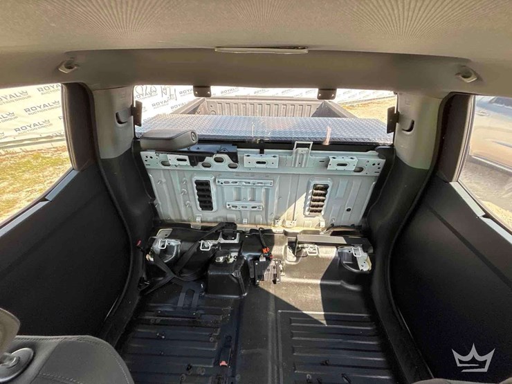 2022-chevrolet-silverado-1500-image-21