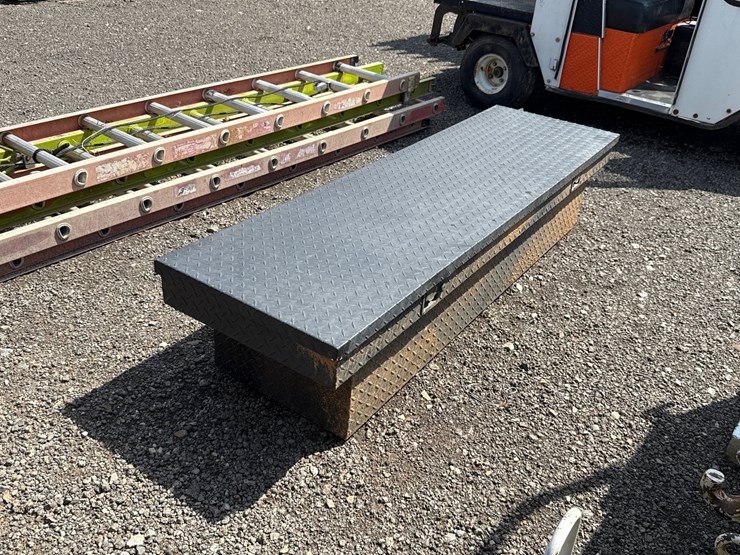 #6090-•-truck-bed-toolbox-image-2