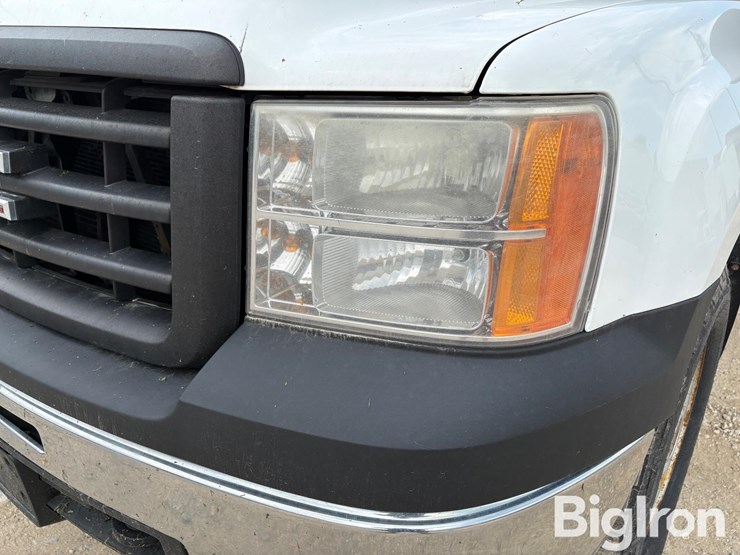 2010-gmc-sierra-1500-image-11
