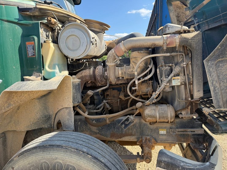 1994-mack-ch613-image-22
