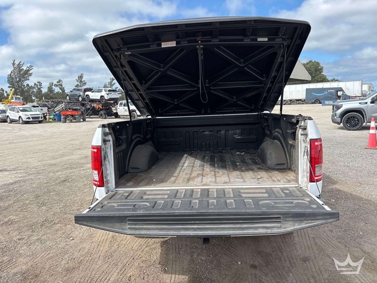 2017-ford-f150-image-19