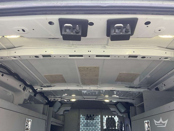 2017-ford-transit-image-24