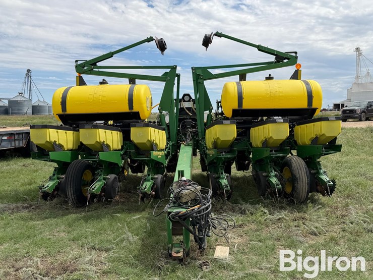 john-deere-1760-image-2