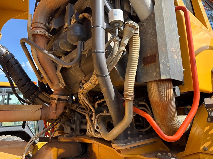2020-volvo-a45g-image-91