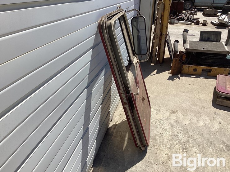 kenworth-pre-1972-top-handle-front-passenger-side-door-image-4