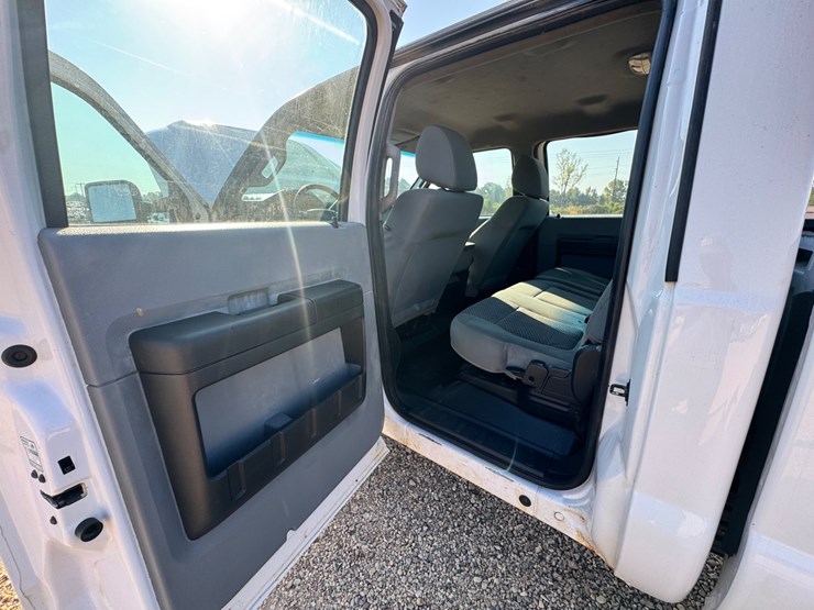2014-ford-f250-xl-image-11