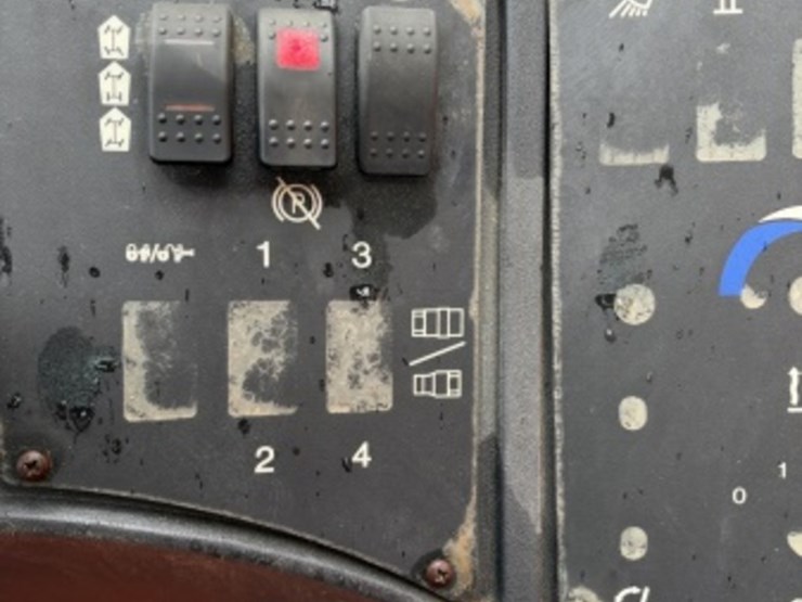 2012-jlg-g9-43a-image-39