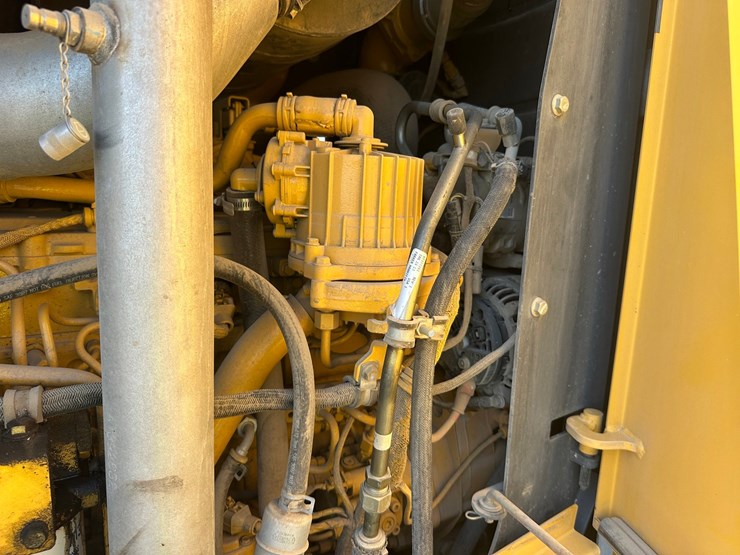 2013-deere-872gp-image-57