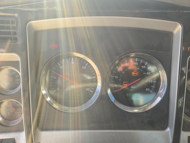 2008-kenworth-t800-image-53
