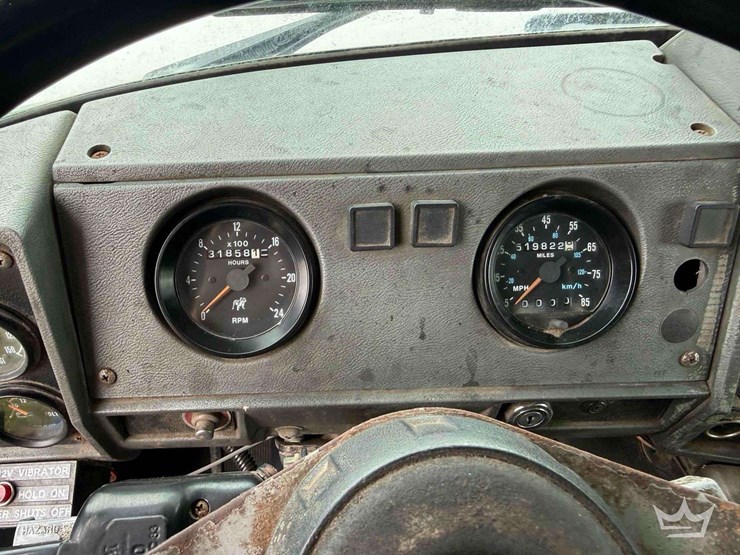 2000-mack-rd690s-image-32