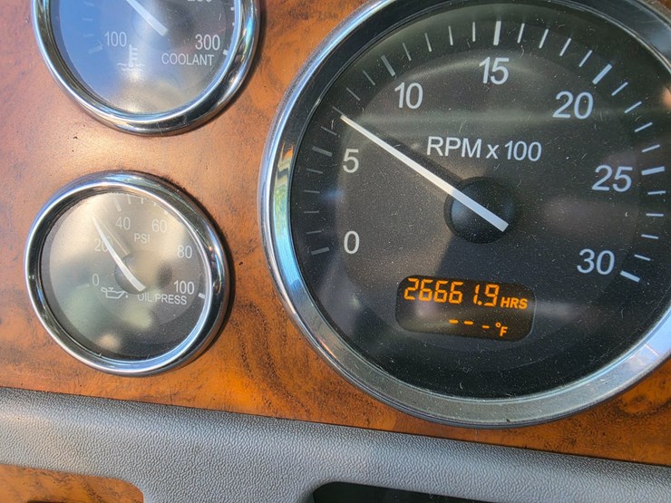2006-peterbilt-378-image-70