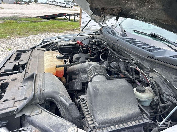 2016-ford-f150-image-9