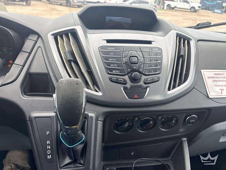 2019-ford-transit-image-16