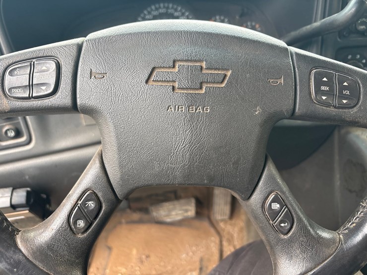2003-chevrolet-2500-image-47