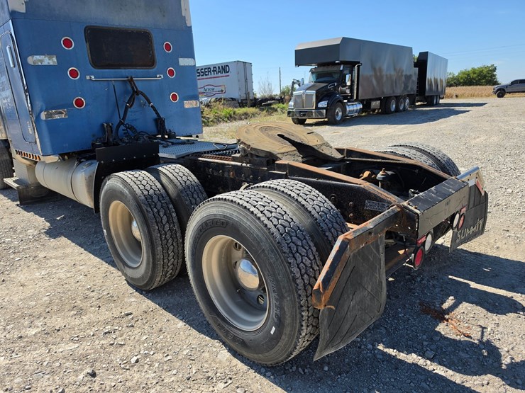 1997-peterbilt-379-image-88
