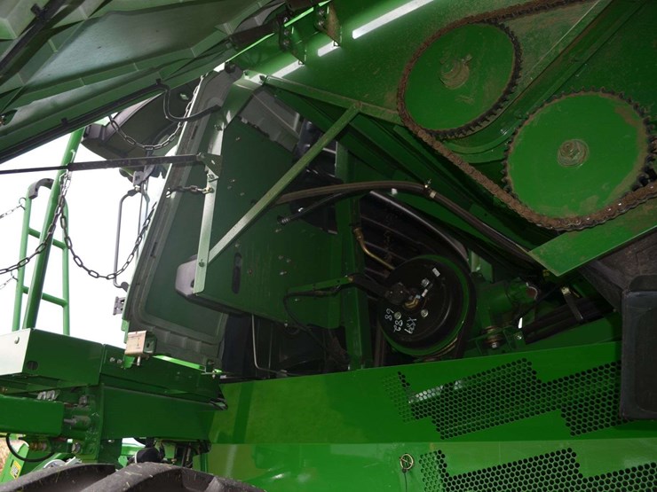 2012-john-deere-s550-image-27