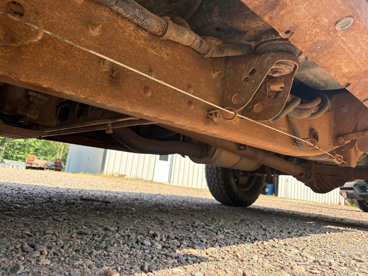 2010-chevrolet-silverado-2500-image-55