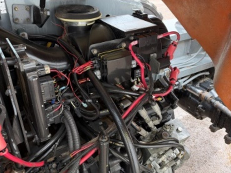 2012-jlg-g9-43a-image-23