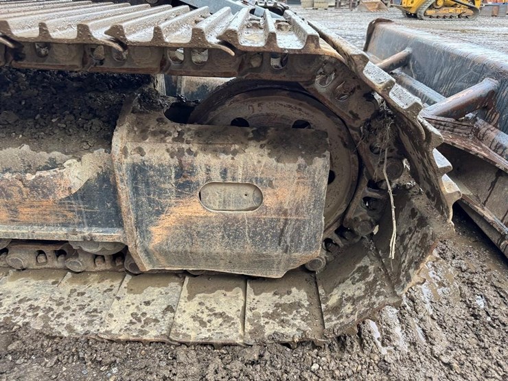 2019-bobcat-e145-image-23