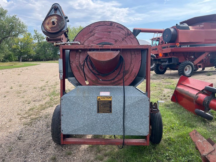 hutch-cleaner-c-1600-grain-cleaner-image-6