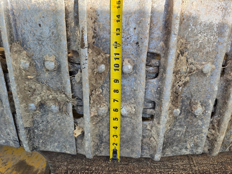 deere-555g-image-47