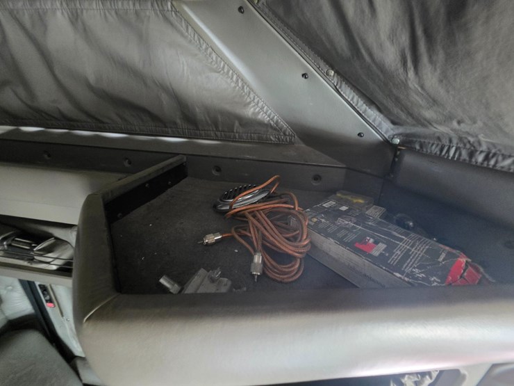 2007-kenworth-w900-image-82