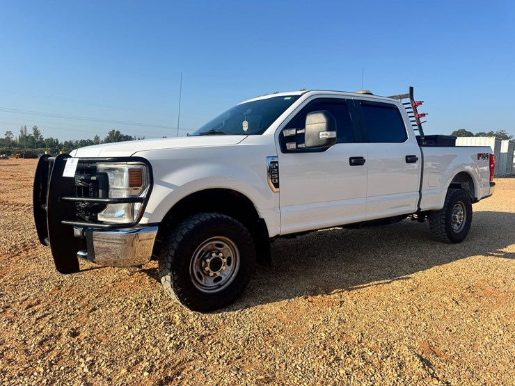 2020-ford-f250-xl-image-1