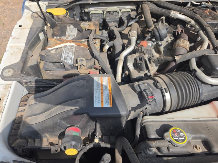 2013-ford-f250-lariat-image-34