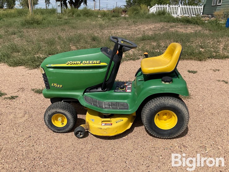 john-deere-lt133-image-8