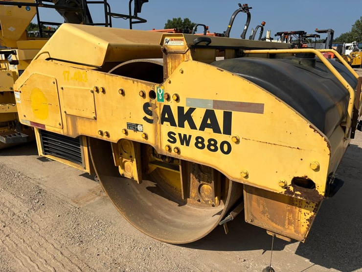 #2410-•-2015-sakia-sw880-double-drum-smooth-roller-compactor-image-18